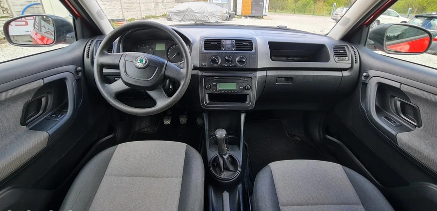 Skoda Fabia cena 14900 przebieg: 164000, rok produkcji 2010 z Olszyna małe 352